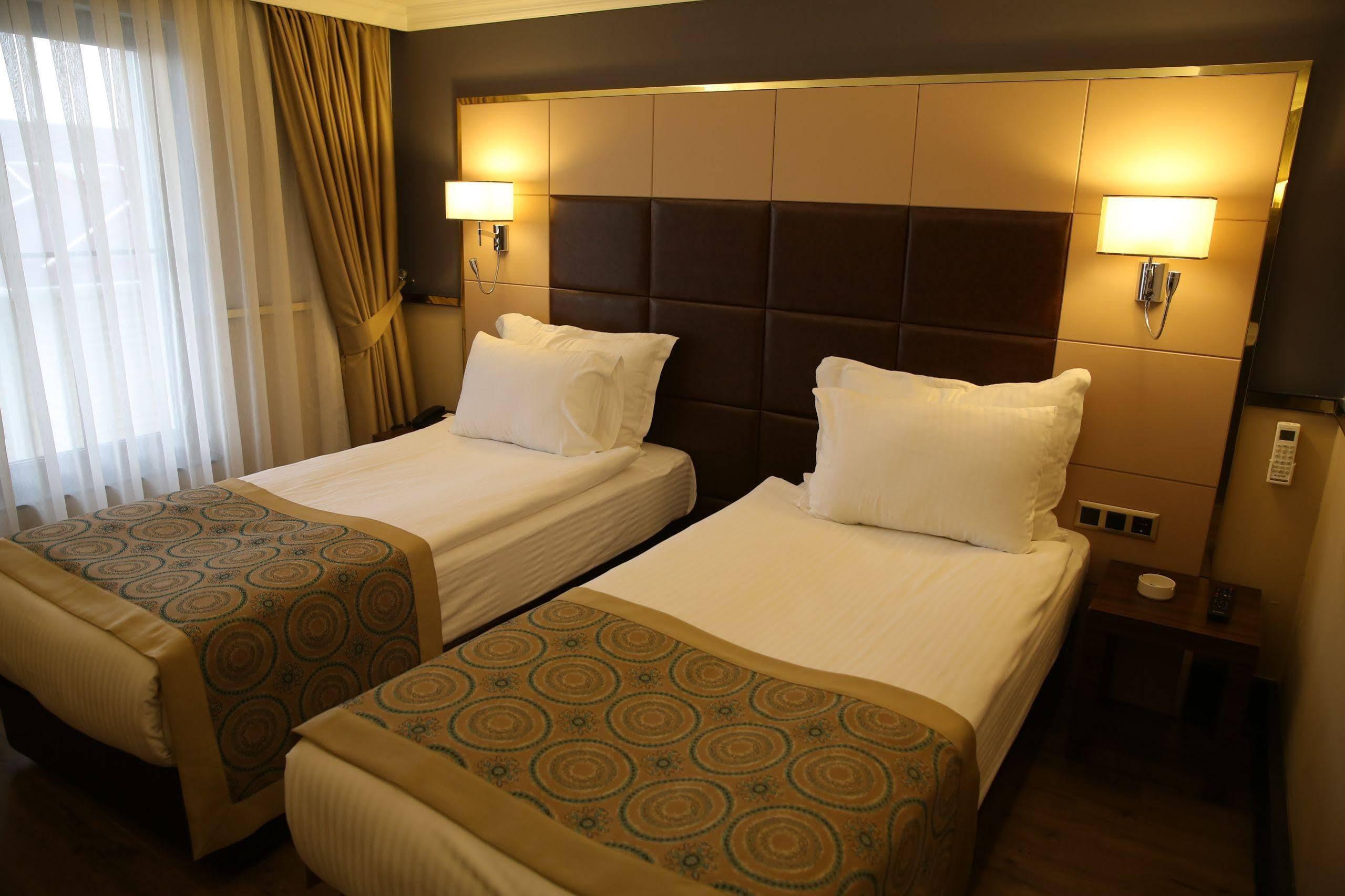 Mara Palace Hotel Fethiye Exterior photo