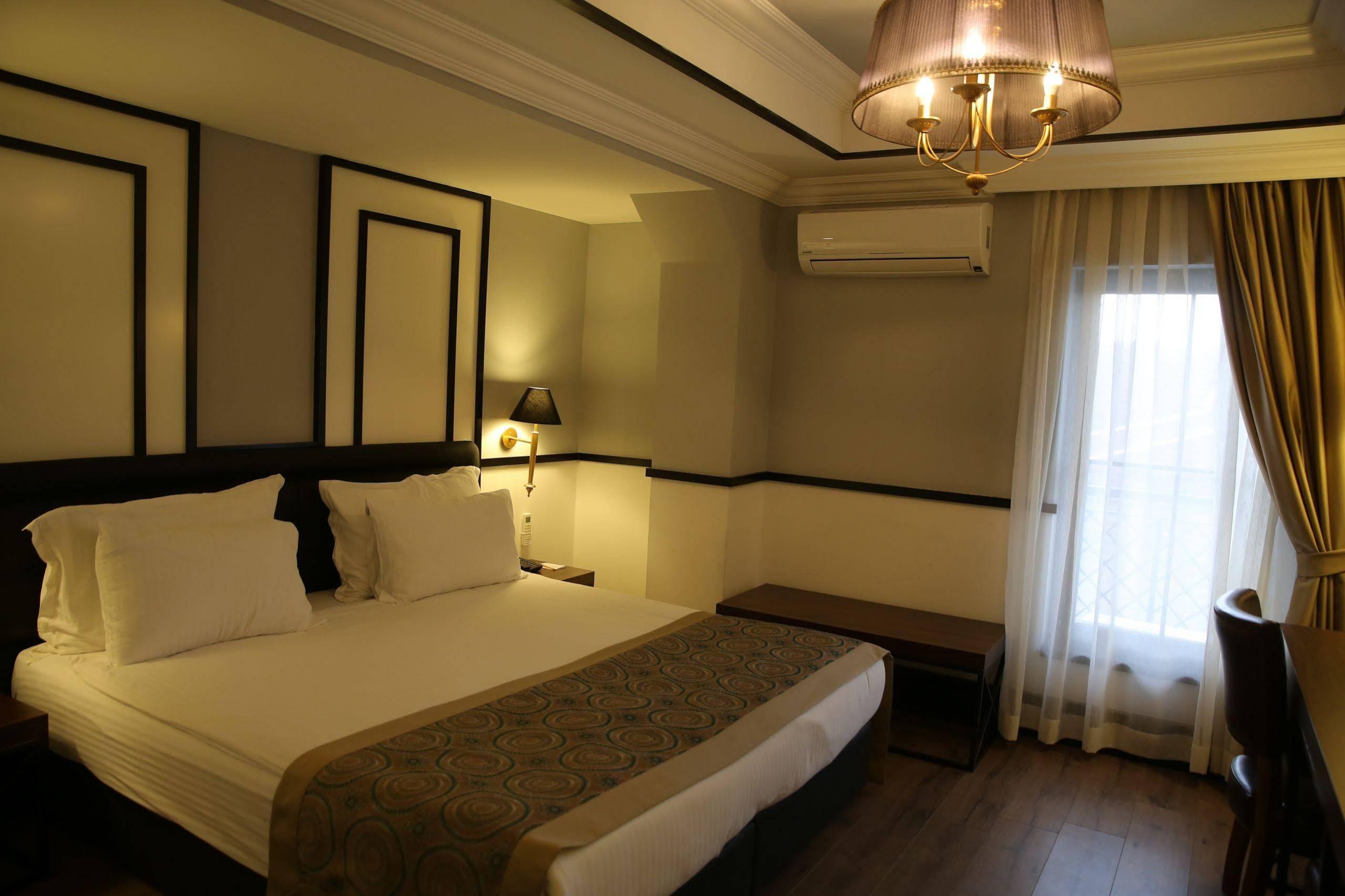 Mara Palace Hotel Fethiye Exterior photo