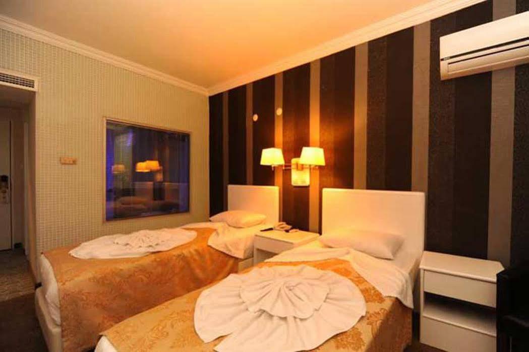 Mara Palace Hotel Fethiye Exterior photo